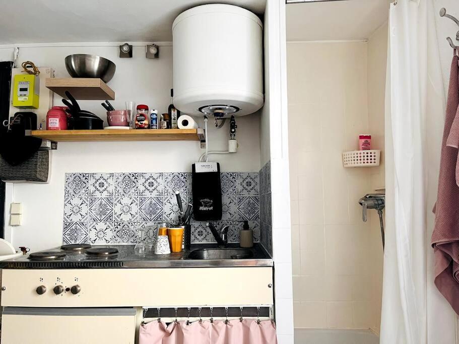 Cute Marais Private Studio For 2 Paris Exterior photo